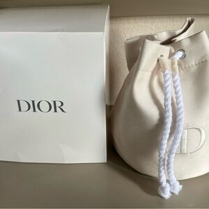 DIOR BUCKET BAG